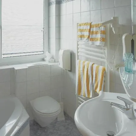 Landgasthof Franz Josef 3* シュトラスヴァルヘン