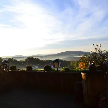 ゲストハウス Landgasthof Franz Josef シュトラスヴァルヘン