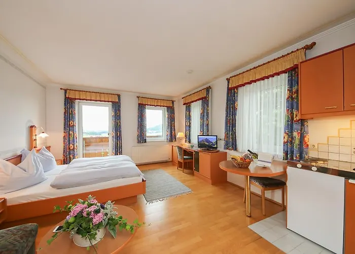 Pensionat Landgasthof Franz Josef 3*